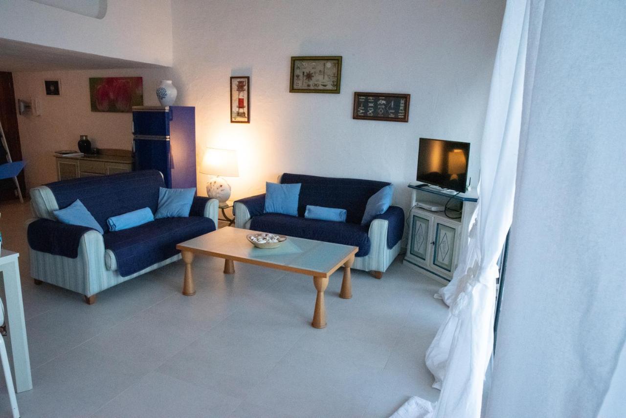 Casa Valery Wonderful Sea View Apartment Порто Ротондо Екстериор снимка