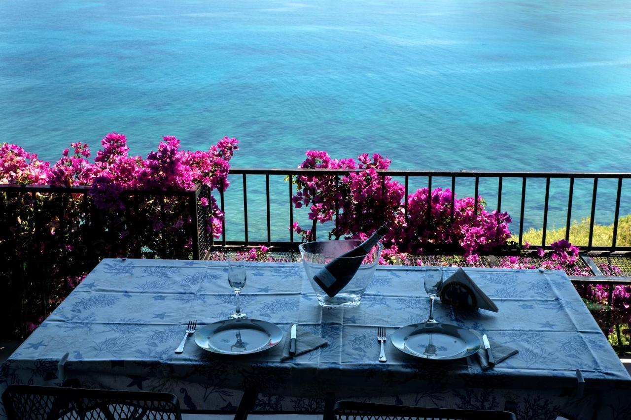 Casa Valery Wonderful Sea View Apartment Порто Ротондо Екстериор снимка