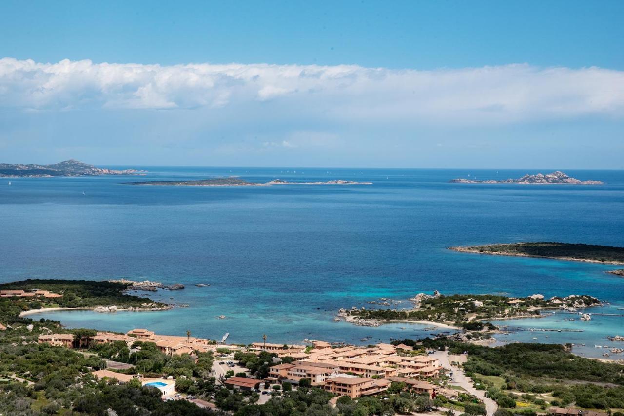 Casa Valery Wonderful Sea View Apartment Порто Ротондо Екстериор снимка