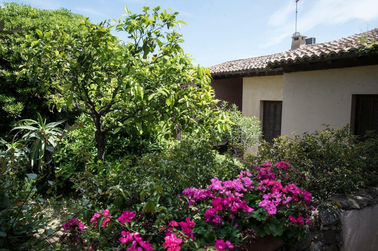 Casa Valery Wonderful Sea View Apartment Порто Ротондо Екстериор снимка